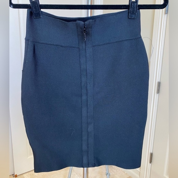 Black miniskirt bodycon medium or large New NWT - Picture 3 of 8